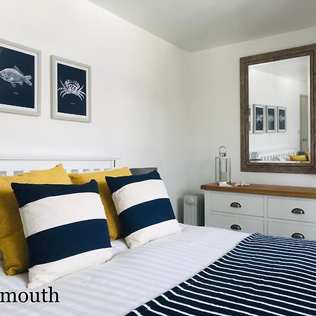 Nancie'S Place - Dartmouth Town Center With Private Parking - A Traditional Georgian Private Duplex Apartment - Beautifully Refurbished - Two Bedrooms, Bathroom, Kitchen And Lounge Diner Exteriör bild