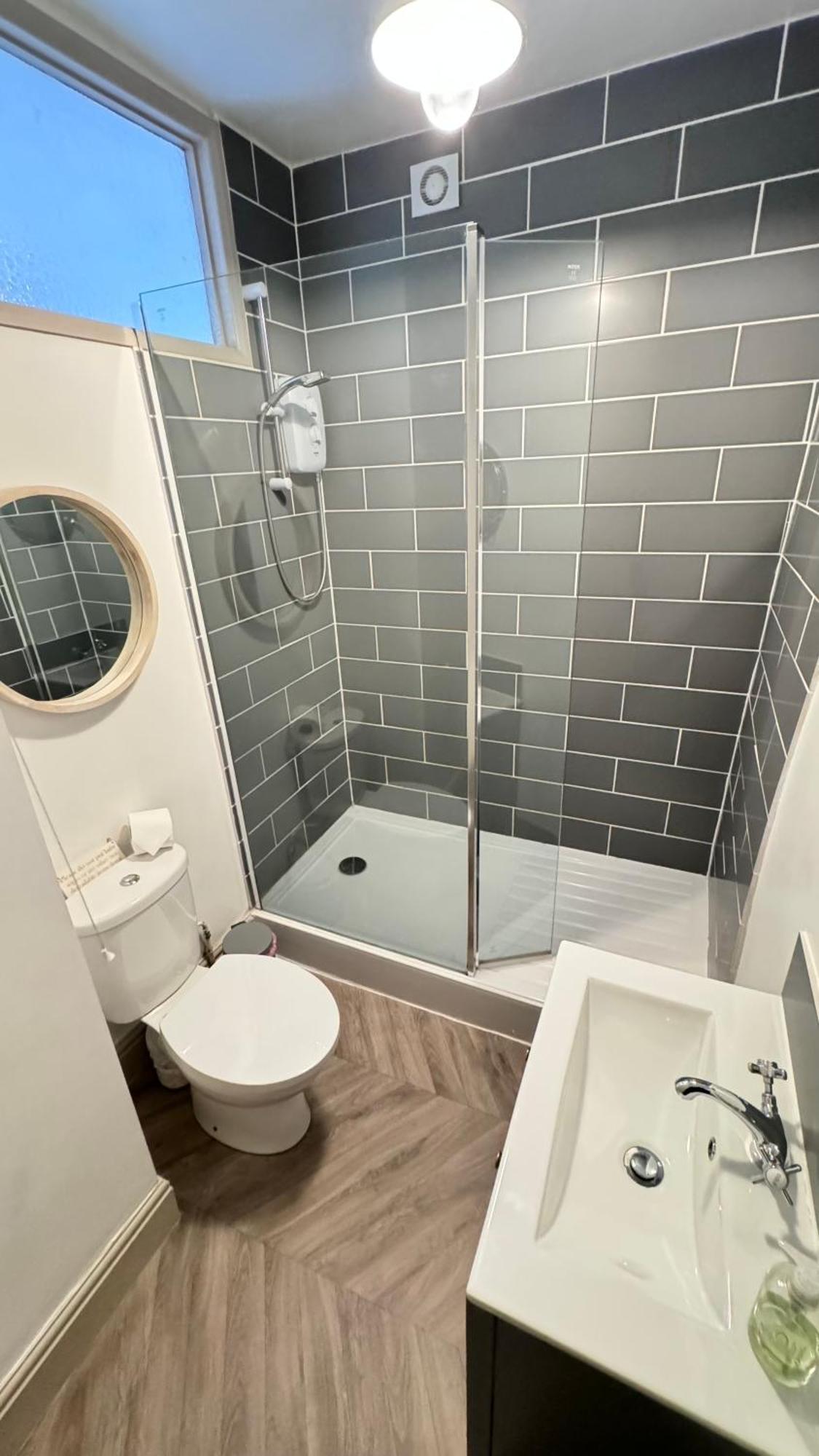 Nancie'S Place - Dartmouth Town Center With Private Parking - A Traditional Georgian Private Duplex Apartment - Beautifully Refurbished - Two Bedrooms, Bathroom, Kitchen And Lounge Diner Exteriör bild