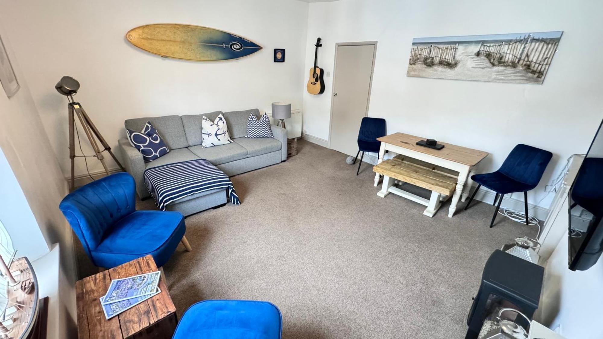 Nancie'S Place - Dartmouth Town Center With Private Parking - A Traditional Georgian Private Duplex Apartment - Beautifully Refurbished - Two Bedrooms, Bathroom, Kitchen And Lounge Diner Exteriör bild